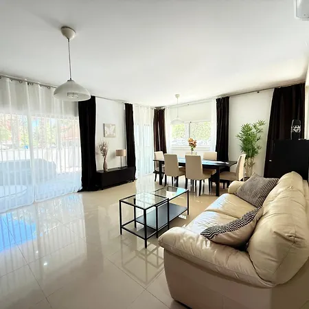 Appartamento Rocha Royale